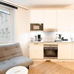 2Ndhomes New Studio In Bulevardi 헬싱키
