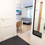 2Ndhomes New Studio In Bulevardi Appartement *