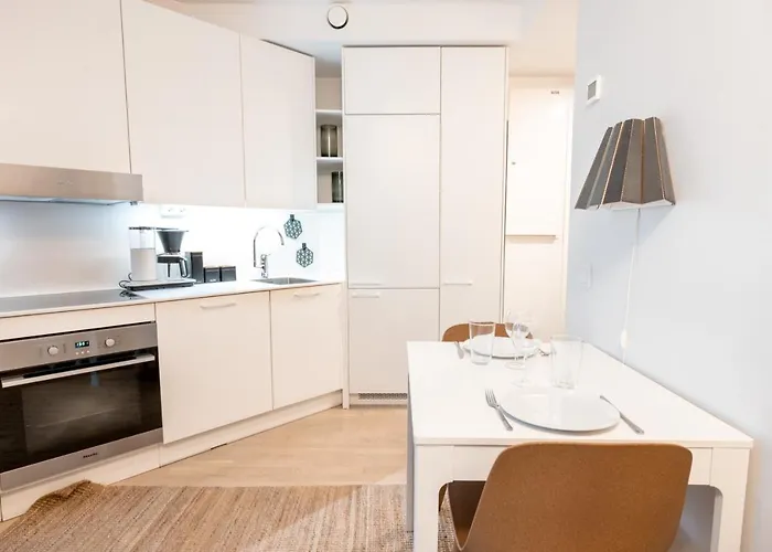 Uusi Studio Helsingin Keskustassa Bulevardilla * Helsinki